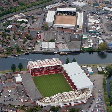 Nottingham Forest & Notts County separated by the Trent River. English Football Stadiums, Notts County Fc, Nottingham Forest Football Club, Nottingham Forest Fc, Forest Meadow, Notts County, Nottingham City, British Football, Stadium Design