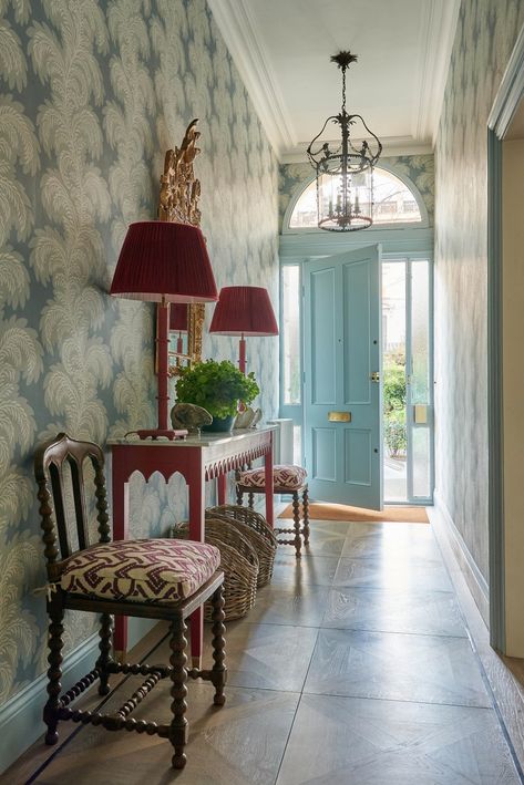 French Farmhouse Dining Table, Victorian Terraced House, Children's Bedroom Ideas, Malibu Home, London Flat, Farmhouse Dining Table, Upholstered Ottoman, Notting Hill, Celebrity Houses