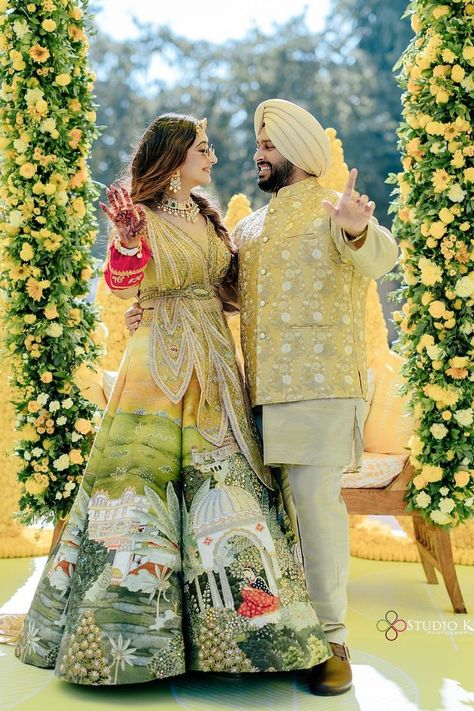 Unique Haldi Outfits For Bride, Haldi Outfit For Bride, Haldi Ceremony Outfit, Haldi Dress, Couples Pose, Coordinates Outfits, Indian Wedding Poses, Haldi Outfits, Carnival Dress