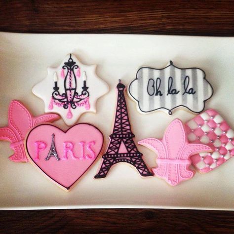 Paris Paris Birthday Cakes, Paris Cookies, Paris Themed Cakes, Paris Birthday Theme, Paris Themed Birthday Party, Paris Cakes, Elf Cookies, Paris Birthday Parties, Cookies Birthday