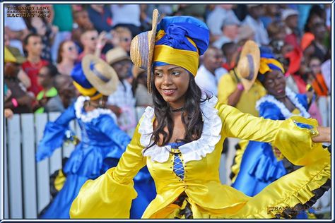 Barbados Traditional Dress, Barbados Clothing, Caribbean Carnival Costumes, Louisiana Creole, Costumes Around The World, Caribbean Carnival, Gold Cup, White People, Carnival Costumes