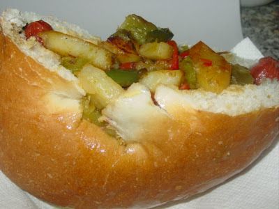 Italian Hot Dog from New Jersey. Yu can only wish you have ever had the opportunity to eat one of these. People who live in New jersey can have them every day. Italian Hot Dog, Hot Beef Sandwiches, Hot Dogs Recipes, Hot Dog Toppings, Dog Bread, Burger Dogs, Recipes Italian, Sausage Patty, Hot Dog Recipes