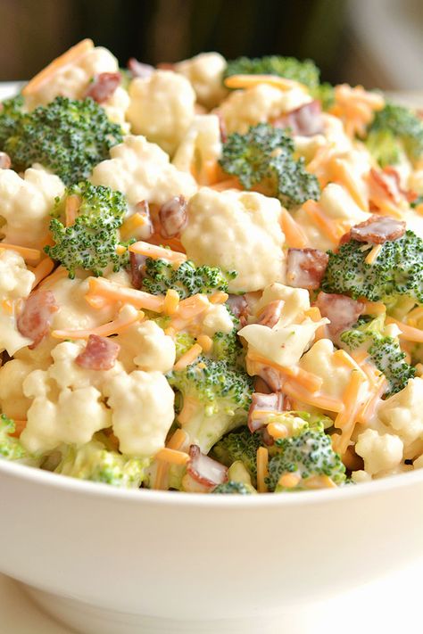 Cauliflower Broccoli Salad Salad Variations, Broccoli And Cauliflower Salad, Broccoli Cauliflower Recipes, Broccoli Cauliflower Salad Recipes, Gratin Recipes, Ww Salads, Vegetable Pasta Salads, Macaroni Soup, Broccoli Cauliflower Salad