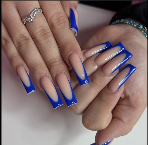 Royal Blue French Tip Nails, Winter Nail 2023, Trending Winter Nails, Cute Blue Nails, Navy Blue Nail Designs, Blue French Tips, Navy Blue Nails, Natural Nail Designs, Tapered Square Nails