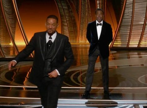 will-smith-chris-rock-smack-oscars-6abc Will Smith And Chris Rock, Single Jokes, West Philly, Venus And Serena Williams, Best Actor Oscar, Dolby Theatre, Oscar Night, Chris Rock, King Richard