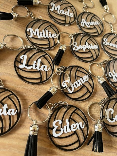 Personalised Netball Keyring / Personalised Netball Keychain / Sports Gift Idea / Netball / End of Season Gifts - Etsy Netball Team Gift Ideas, Netball Gifts For Players, Netball Coach Gift Ideas, Netball Jewellery, Netball Keychain, Netball Gifts, Sport Gift Ideas, Netball Pictures, Netball Kit