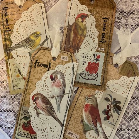 Junk Journal Tags Ideas, Journaling Tags Ideas, Dangles For Junk Journals, Making Ephemera, Journal Tags Handmade, Treasure Books, Playing Card Crafts, Make Step By Step, Junk Journal Tags