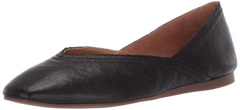 PRICES MAY VARY. Pair your jeans or dresses with these Lucky Brand® Alba flats. Flats feature a leather upper. Slip-on wear. Square-toe silhouette. Synthetic lining. Lightly padded, fixed footbed. Synthetic outsole. Imported. Measurements: Heel Height: 1⁄4 in Weight: 5.2 oz Product measurements were taken using size 7.5, width M. Please note that measurements may vary by size. Weight of footwear is based on a single item, not a pair. Flats Online, Womens Ballet Flats, Leather Ballet Flats, Ballet Flat, Leather Flats, Black Flats, Ballerinas, Womens Fashion Casual, Womens Flats