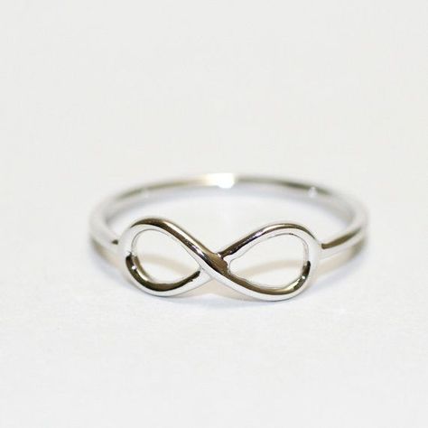 Simple Silver Rings Aesthetic, Simple Ring Designs Silver, Simple Rings Silver, Cute Rings Silver, Infinity Ring Design, Cute Silver Rings, Silver Ring Aesthetic, Silver Rings Aesthetic, Simple Silver Rings