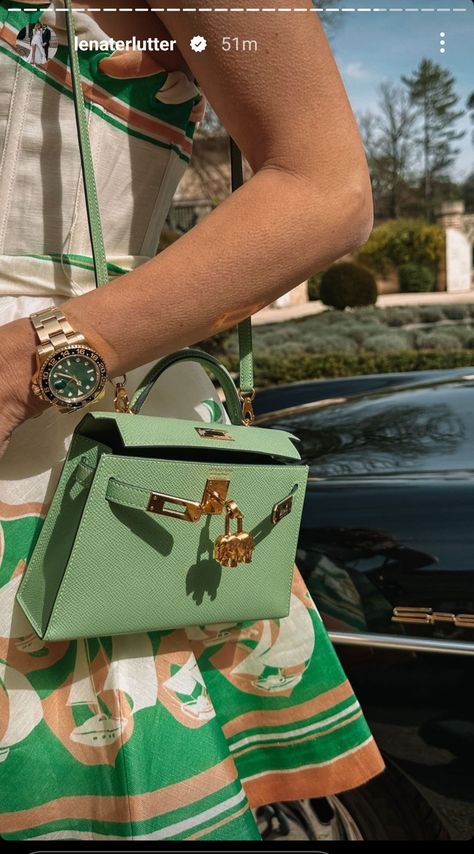 Mini Kelly, Bags 2024, My Style Bags, Luxury Bags Collection, Hermes Kelly Bag, Kelly Bag, Luxury Purses, Fancy Bags, Cheap Bags