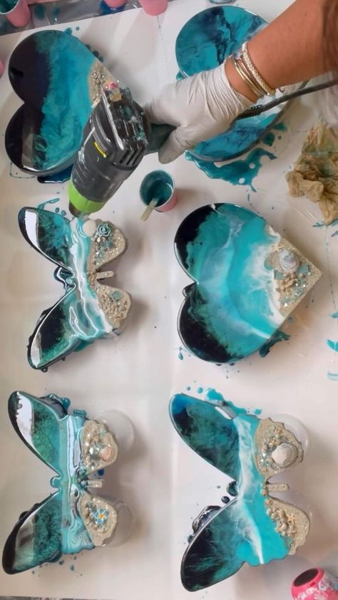 Resin beach Hearts and Butterflies! in 2022 | Diy resin art, Resin crafts tutorial, Resin crafts Hearts And Butterflies, Seni Resin, Resin And Wood Diy, Resin Beach, Resin Crafts Tutorial, Resin Art Painting, Diy Resin Projects, Dekor Diy, Shell Crafts Diy