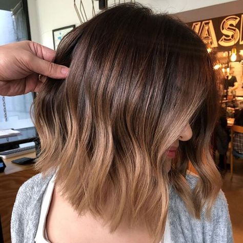 Melted Cinnamon Caramel Hair Color, Hair Color Caramel, Caramel Hair, Brown Hair Balayage, Short Hair Balayage, Brown Blonde Hair, Trending Hairstyles, Hair Color Balayage, Hair Color Trends