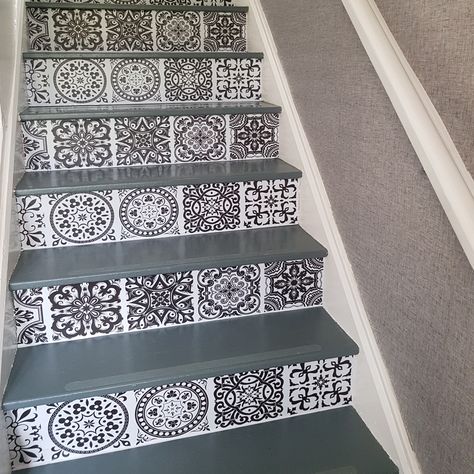 Prepare to be floored by incredible £65 staircase makeover Stairs Makeover Design, Stair Riser Vinyl, Stair Decals, Tile Backsplash Bathroom, Tile Stickers Kitchen, Stair Riser Decals, Diy Staircase, Stairs Makeover, Stair Riser