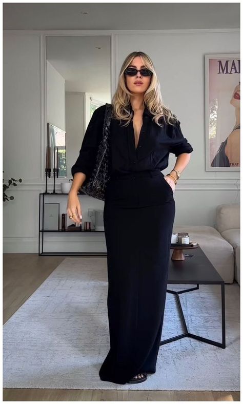 Ladies Outing Outfit Ideas, Luxury Modest Outfits, Black Miami Outfit, Mid Size Elegant Outfits, Rich Mom Aesthetic Outfits Classy, Polished Aesthetic Outfits, Modest Outfit Ideas Black Women, Flamboyant Natural Business Casual, Modest Chic Outfits Summer