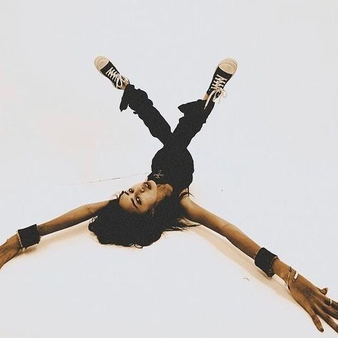 Laying Down Poses, Punk Photoshoot, High Fashion Photoshoot, Photography Reference, Body Female, Beach Socks, Perspective Photography, Between Two Worlds, Artist Photo