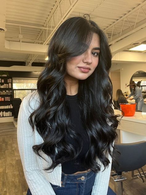 Curls With Long Layers, Curled Hairstyles With Curtain Bangs, Loose Curls With Curtain Bangs, Blowout Waves Loose Curls, Long Layers Curled, Curled Hair With Layers, Curled Curtain Bangs, Curled Hair With Curtain Bangs, Curtain Bangs Long Wavy Hair