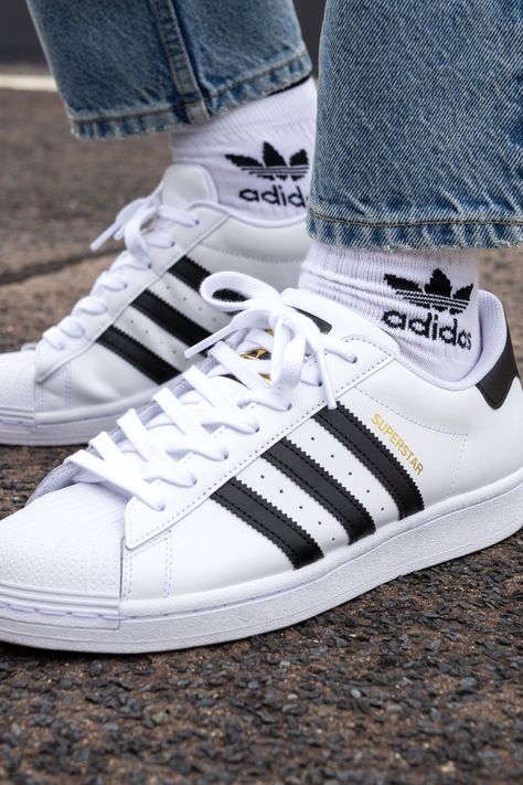 adidas Holiday Gift Guide: Superstar Sneakers Adidas Superstar Aesthetic, Adidas Shoes Mens Sneakers, Adidas Superstar Black, Adidas White Sneakers, Adidas Superstars, Adidas Casual, Adidas Shoes Mens, Adidas Shoes Women, Adidas Originals Superstar