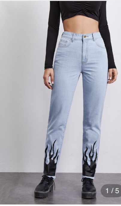 Black flames Fire Jeans Paint, Fire Pants, Reworked Clothes, Mama Jeans, Painted Clothes Diy, Diy Jeans, Diy Vetement, Custom Jeans, Painted Jeans