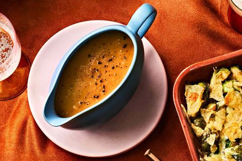 While traditional gravies use pan drippings, this make-ahead shallot gravy is your answer to making Thanksgiving dinner tasty and easy. Shallot Gravy, Thicken Gravy, Roasted Carrot Salad, Recipes Sauces, Thanksgiving Gravy, Food Sides, Carrot Salad Recipes, Thanksgiving Plates, Thanksgiving 2024