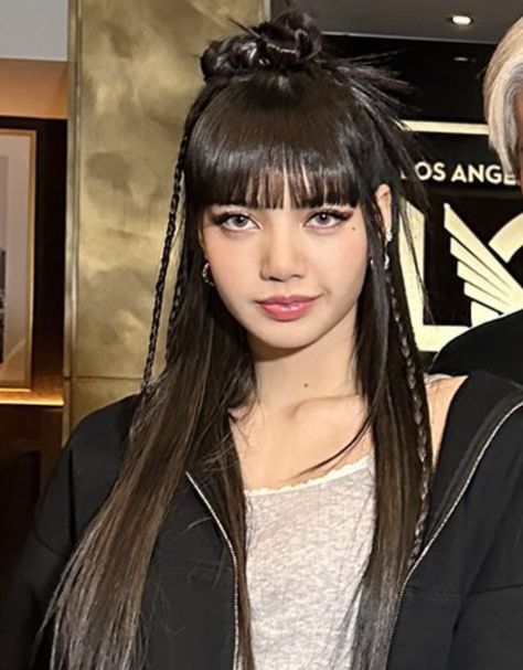 Hairstyles Lisa Blackpink, Lisa Hairstyles Blackpink, Black Pink Hairstyle, Hiphop Hairstyles Dance, Dance Hairstyles Dancers, Acubi Hairstyle, Hiphop Hairstyles, Dancer Hairstyles, Y2k Hair