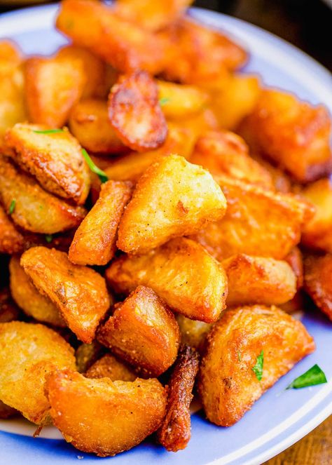 Duck Fat Potatoes, Parboiled Potatoes, Duck Fat Fries, Potatoes Recipes, How To Make Potatoes, Dining Ideas, Table For Two, Duck Fat, Gourmet Chef