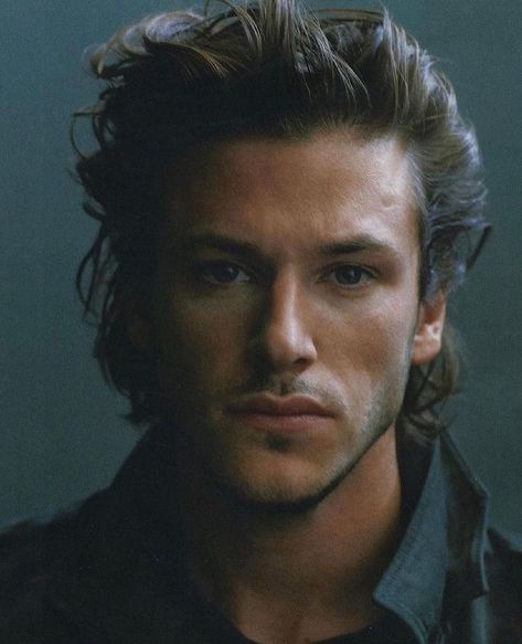 Gaspard Ulliel, Male Eyes, Mens Casual Outfits, Face Claims, Woman Face, Celebrity Crush, Character Inspiration, Mens Hairstyles, Portrait Photography