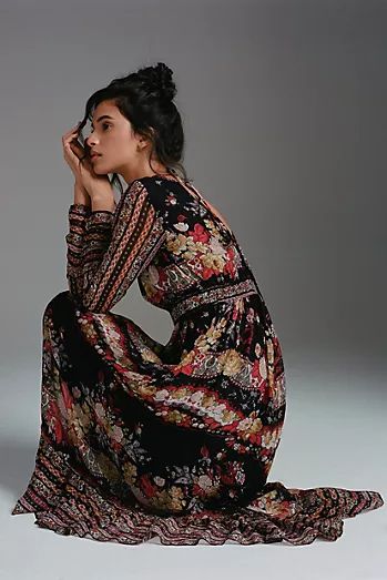 Boho Silhouette, Moody Florals, Maxi Dress Winter, Winter Boho, Popular Fashion, Silk Maxi Dress, Boho Maxi, Style Maxi Dress, Boho Look