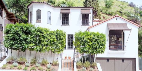 hollywood hills house tour debra messing exterior Hollywood House, Spanish Exterior, Entry Gate, Debra Messing, Hollywood Hills Homes, Chef's Kitchen, Hollywood Homes, Wrought Iron Gates, Entry Gates