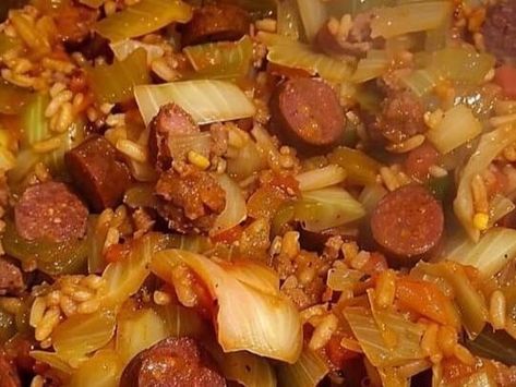 Bring the Bayou to Your Kitchen: Satisfying Cajun Cabbage Jambalaya Recipe - NewsBreak Cabbage Jambalaya Recipe, Jambalaya Recipe Southern Living, Cajun Cabbage Casserole, Cajun Sausage And Cabbage, Southern Living Jambalaya Recipe, Cajun Cabbage Jambalaya Recipe, Homemade Chili Beans, Fried Chicken Gizzard Recipe, Cajun Cabbage Jambalaya