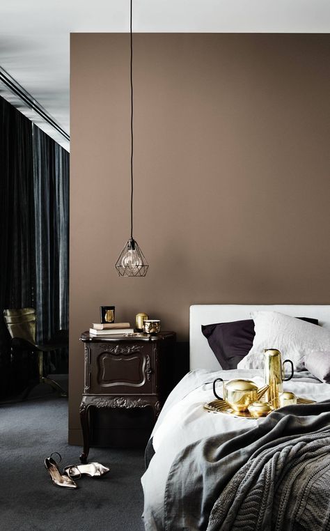 Bedroom Colour Schemes Warm, Masters Bedroom, Dusty Pink Bedroom, Male Bedroom Ideas, Pink Bedroom Walls, Brown Paint Colors, Feature Wall Bedroom, Lovely Pictures, Brown Bedroom