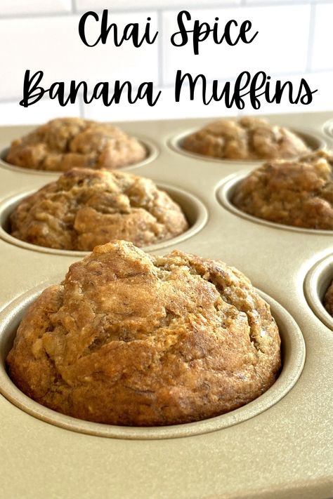 chai spice banana muffins Chai Concentrate Recipe, Chai Muffins, Pistachio Coffee, Banana Muffin Recipe Easy, Chai Concentrate, Chai Spice Mix, Banana Muffins Easy, Maple Syrup Recipes, Banana Flour