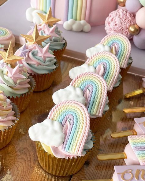 The Boutique Baking Company on Instagram: “Cookies, cuppies & cakesicles… - Too pretty not to share ⭐️💕🌈” Cakes Rainbow, Instagram Cookies, Pastel Cupcakes, Rainbows And Unicorns, Buttercream Cake Decorating, Rainbow Cupcakes, Unicorn Cupcakes, 1st Bday Party, Rainbow Pastel