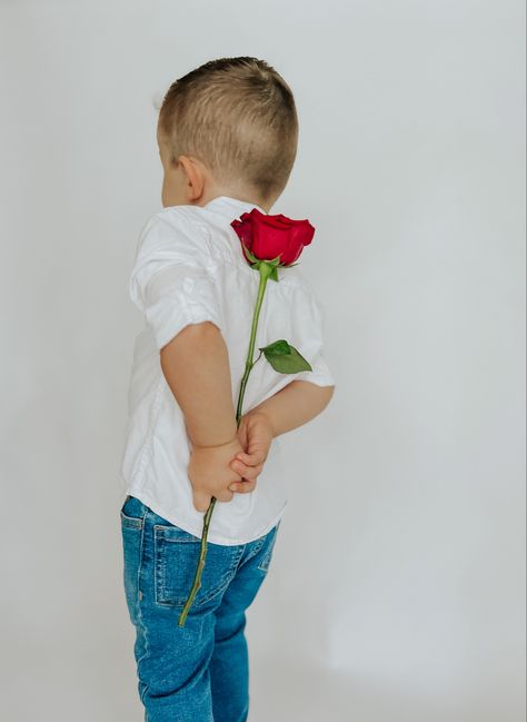 Valentines Photoshoot Toddler Boy, Toddler Boy Valentines Day Pictures, Valentines Photoshoot For Kids, Toddler Valentines Pictures, Little Boy Valentines Day Pictures, Boys Valentines Photo Shoot, Indoor Valentines Day Photoshoot Kids, Siblings Valentines Photoshoot, Diy Valentines Photo Shoot Toddler