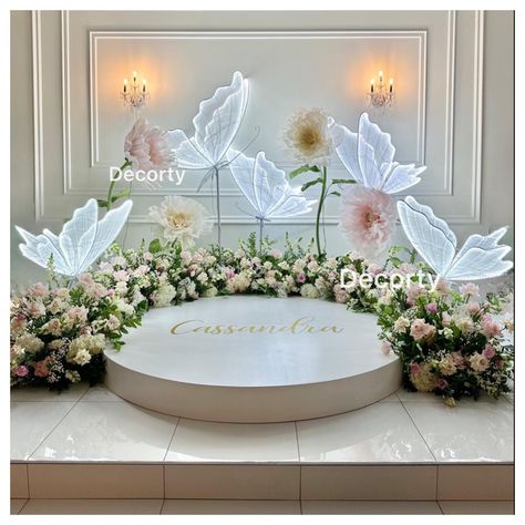 Butterfly Vibes 💐🦋 Book Now : @decorty.in #backdrop #floralbackdrop #bridgertontheme #flowerbackdrop #flowers #butterflytheme #birthday #birthdaybackdrop #happybirthday Butterfly Backdrop Wedding, Butterfly Backdrop, Dior Wedding, Photo Area, Twins Birthday, Dance Floor Wedding, Baby Twins, Half Birthday, Twin Birthday