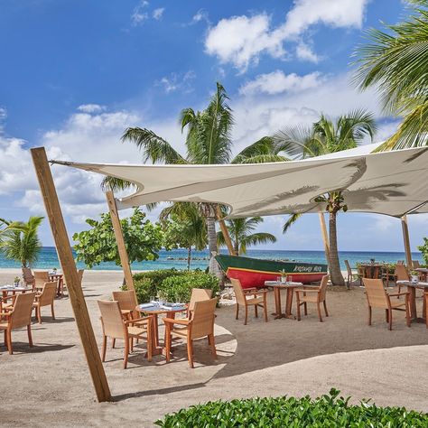 The Best Beach Bars in the Caribbean | Condé Nast Traveler House Shade Ideas, Beach Bar Design, Caribbean Bar, Taco Shack, Beach Pavilion, Morocco Decor, Star Beach, Grand Estate, Beach Coffee