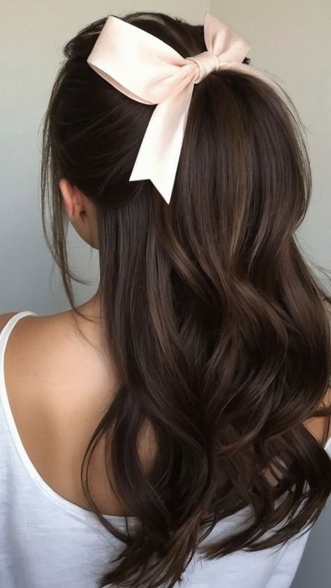 Discover cute soft hairstyles for Korean short drawing ball long updo women with round face Get ideas with bow loc bob ponytail African styles natural looks Perfect for those looking to update their hairstyle Cute Soft Hairstyles, Loc Bobs, Trendy Drawings, Soft Hairstyles, Bob Ponytail, Comfy Hairstyle, Short Drawing, Loc Bob, 15 Hairstyles