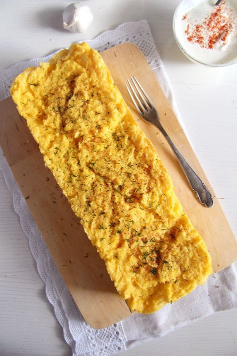 Polenta loaf – a fluffy polenta souffle served with a delicious garlic yogurt sauce. #whereismyspoon #polentaloaf #bakedpolenta #polentasouffle #polentarecipes #howtomakepolenta #cornmealloaf #cornmealrecipes Polenta Souffle, Garlic Yogurt Sauce, Cornmeal Recipes, Garlic Yogurt, Baked Polenta, Polenta Recipes, Yogurt Sauce, Spanish Food, Garlic Sauce