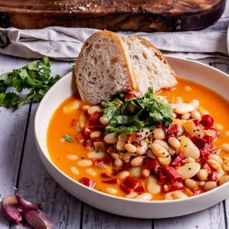 Here are 13 protein-packed Veganuary Recipes including drool-worthy breakfasts, lunches, and dinners to get you inspired to eat plant-based this month. Roasted Red Pepper Soup, Red Pepper Soup, Pepper Soup, Best Soup Recipes, Vegan Soup Recipes, Roasted Red Pepper, Stuffed Pepper Soup, Slow Cooker Soup, Vegan Soup