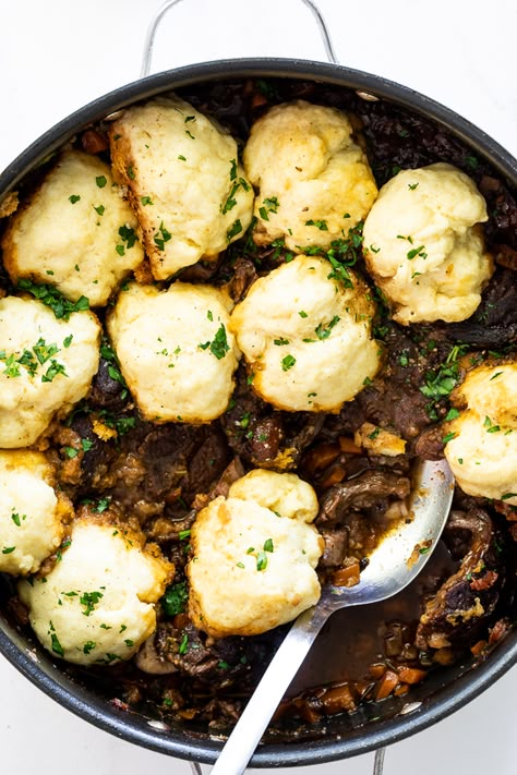 Beef shin stew with Parmesan dumplings - Simply Delicious Parmesan Dumplings, Beef In Slow Cooker, Beef Shin Recipes, Parmesan Biscuits, Beef Shank Recipe, Beef Shin, Beef Stew With Dumplings, Stew And Dumplings, Chicken Bullion