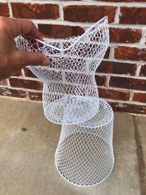 Dress Form Decor, Wire Dress Form, Mannequin Decor, Dress Form Christmas Tree, Shabby Dress, Mannequin Christmas Tree, Chicken Wire Crafts, The Shabby Tree, Diy Christmas Tree Topper