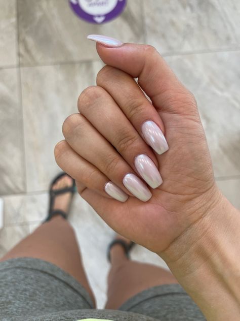 Chrome Nail Dip Powder, Dip Chrome Powder Nails, Pearl Dip Nails, Dip Powder With Chrome, Pearl Dip Powder Nails, Chrome Finish Nails, Birthday Dip Nail Ideas, Dip Chrome Nails, Uñas Dip Powder