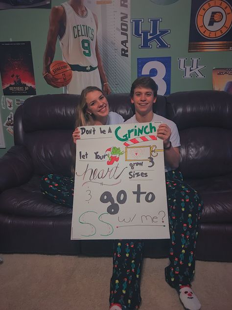 Snow Coming Proposal, Christmas Dance Proposal Ideas, Snowball Sign Ideas, Dinosaur Promposal Ideas, Christmas Promposal, Santa Switch Proposals, Winter Ball Proposals Ideas, Winters Posters Dance, Christmas Dance Poster Ideas