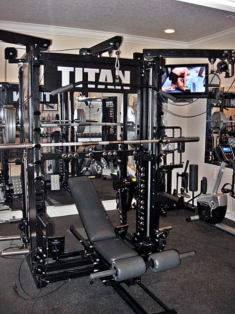 Titan Home Gym Gym Instruments, Basement Home Gym, Basement Gym Ideas, Home Made Gym, Dream Gym, Home Gym Garage, Gym Facilities, Basement Gym, Gym Setup