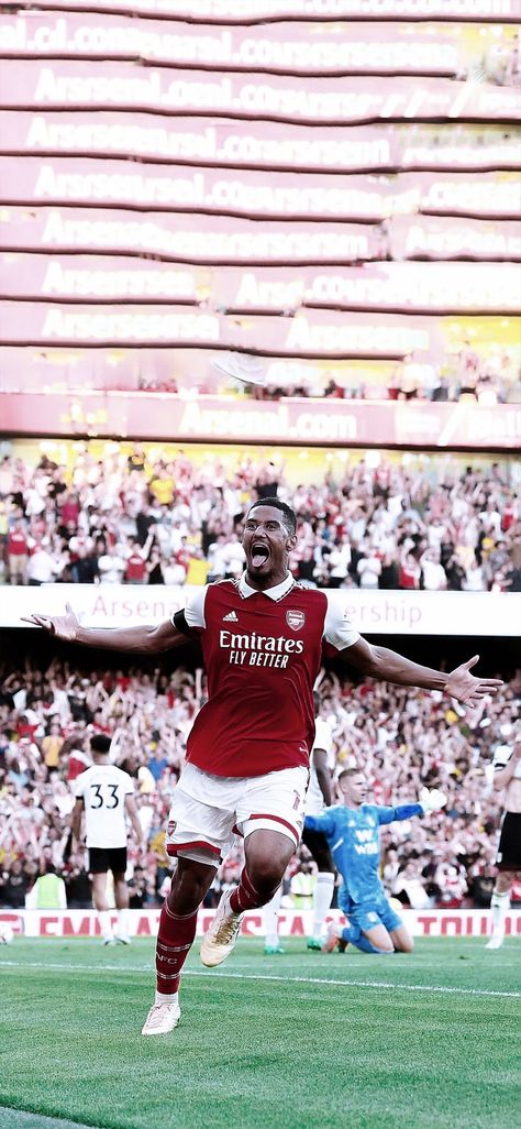 William Saliba Wallpaper, Saliba Arsenal Wallpapers, Arsenal Aesthetic Wallpaper, William Saliba Arsenal, Arsenal Aesthetic, Saliba Arsenal, George Michael Young, Arsenal Fc Players, Arsenal Football Team