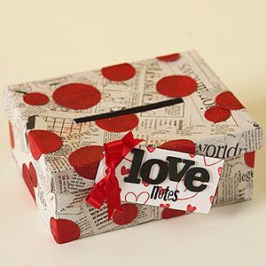 Valentine Box Ideas - Old Comics Valentines Card Holder, Valentine Boxes For School, Valentine Card Box, Valentine Mailbox, Card Box Holder, Valentine Day Boxes, Valentines School, My Funny Valentine, Valentine Box