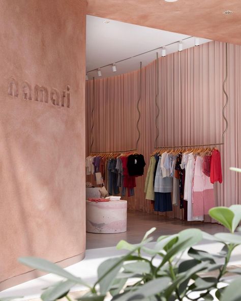 Retail Design HUB on Instagram: “Namari Multibrand by @retaildesignlab Ribeirão Preto, Brazil Photo: Carolina Mossin #retaildesign” Chloe Store, Retail Branding, Zara Store, Yoga Store, Retail Store Interior Design, Clothing Store Interior, Yoga Studio Design, Retail Store Interior, Retail Store Design