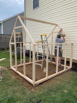 Diy Small Greenhouse, Plant Shed, Simple Greenhouse, Greenhouse Frame, Diy Greenhouse Plans, Garden Magic, Build A Greenhouse, Wooden Greenhouses, Backyard Greenhouse