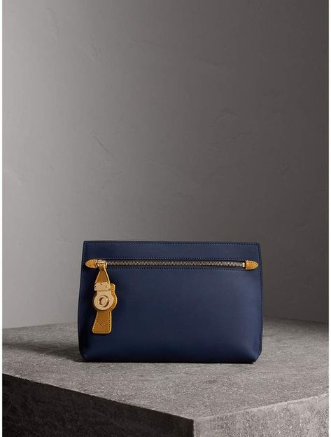 Burberry Two-tone Trench Leather Wristlet Pouch #affiliatelink Burberry Purses, Crossbody Bag Tutorial, Tas Denim, Burberry Purse, Leather Zip Pouch, Waxed Canvas Bag, Leather Anniversary Gift, Wristlet Pouch, Tapestry Bag