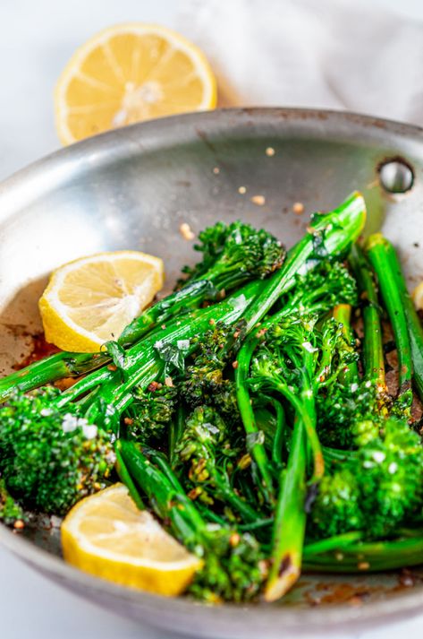 Lemon Garlic Brocollini, Broccolitini Recipes, Brocolini Recipes Salad, Lemon Broccolini Recipe, Side Dish Broccoli, Best Way To Cook Broccolini, Broccolini Side Dish, Brocolli Side Dish Recipes, Brocolini Recipes Oven