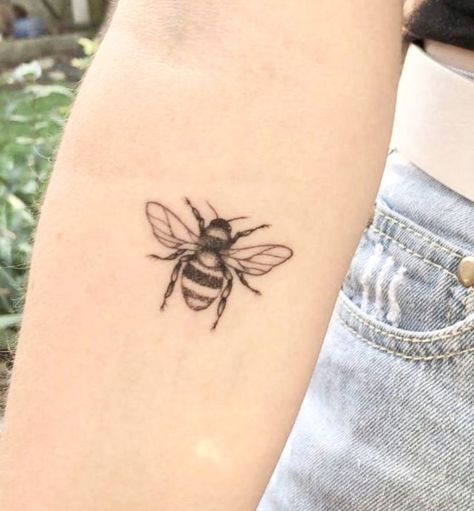 Bumblebee Tattoo Bumblebee Tattoo, Queen Bee Tattoo, Small Bee Tattoo, Butterfly Tattoos On Arm, Earthy Tattoos, Bumble Bee Tattoo, Getting A Tattoo, Cute Small Tattoos, Bee Tattoo